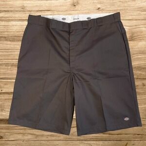NWT Dickies Mens Size 48 Loose Fit Twill Work Shorts 13" Inseam Dark Brown